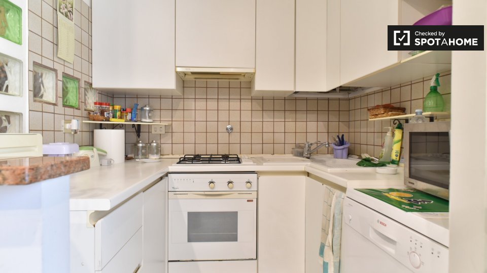 Immagine 9 di Camera condivisa in affitto  in Via di Torrevecchia, 00168 Roma RM, Italy a Roma