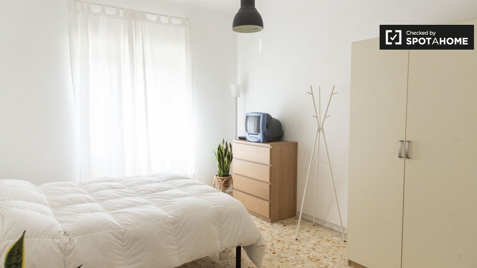 Immagine 12 di Appartamento in affitto  in Via Monte Bianco, 00141 Roma RM, Italy a Roma