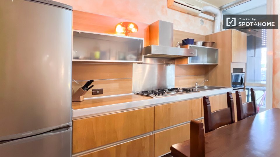 Immagine 4 di Appartamento in affitto  in Via Bordighera a Milano