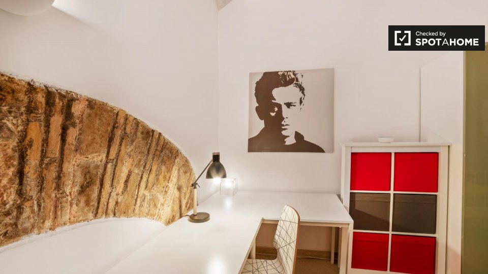 Immagine 3 di Camera condivisa in affitto  in Via Basento a Roma