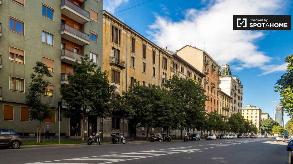 Immagine 15 di Ufficio in affitto  in Viale Washington a Milano