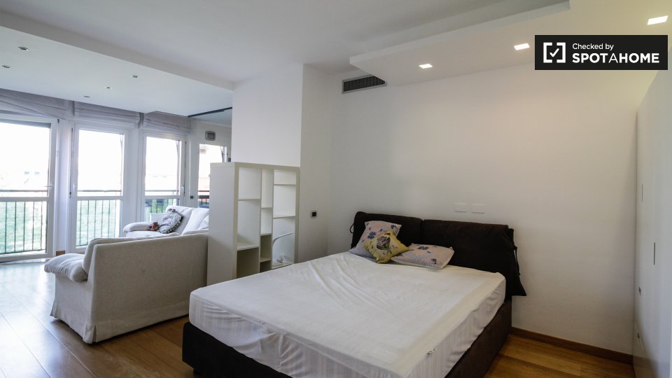 Immagine 6 di Ufficio in affitto  in Alzaia Naviglio Pavese, 20143 Milano MI, Italy a Milano