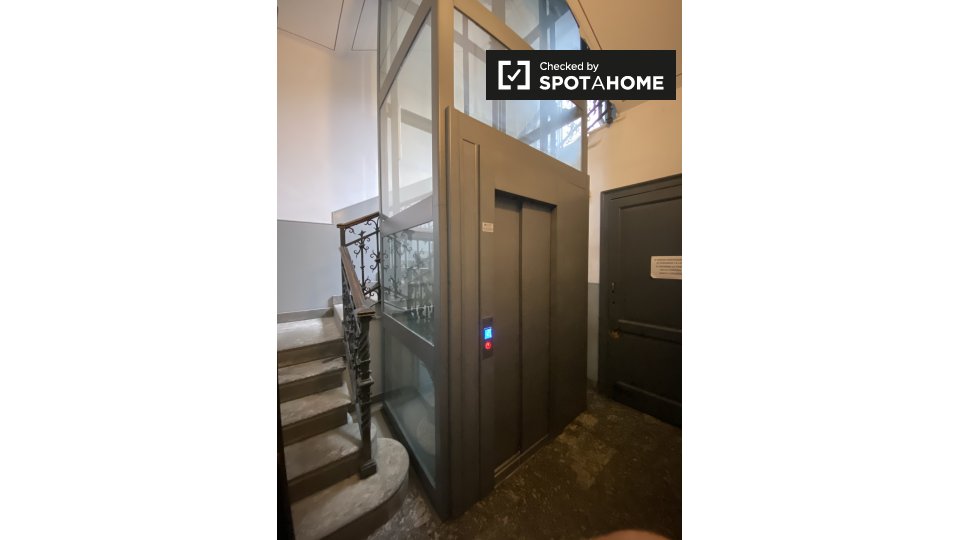 Immagine 15 di Camera condivisa in affitto  in P.za XXV Aprile a Milano