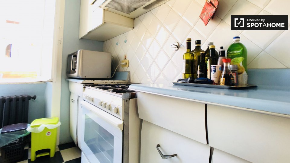 Immagine 14 di Appartamento in affitto  in Via Capo d'Africa, 00184 Roma RM, Italy a Roma