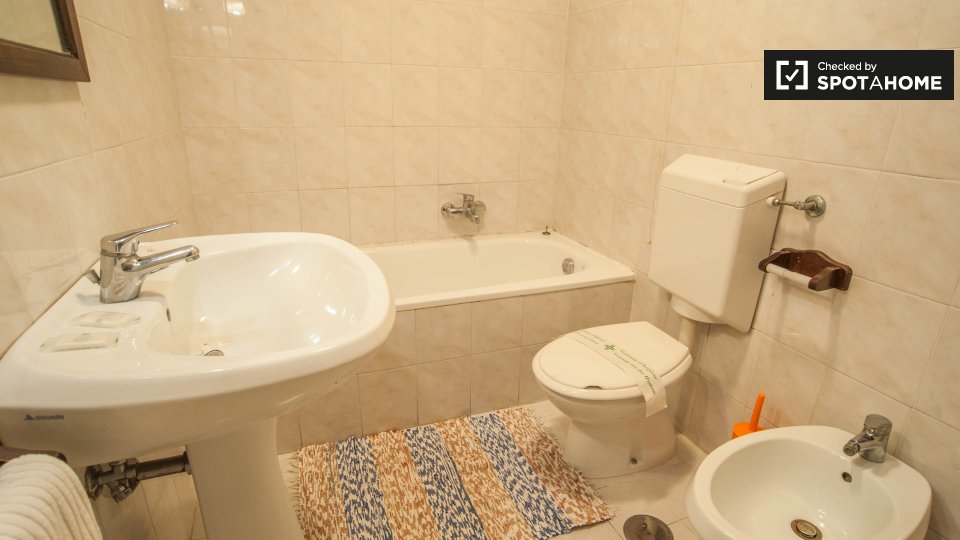 Immagine 10 di Appartamento in affitto  in Via dei Gonzaga a Roma