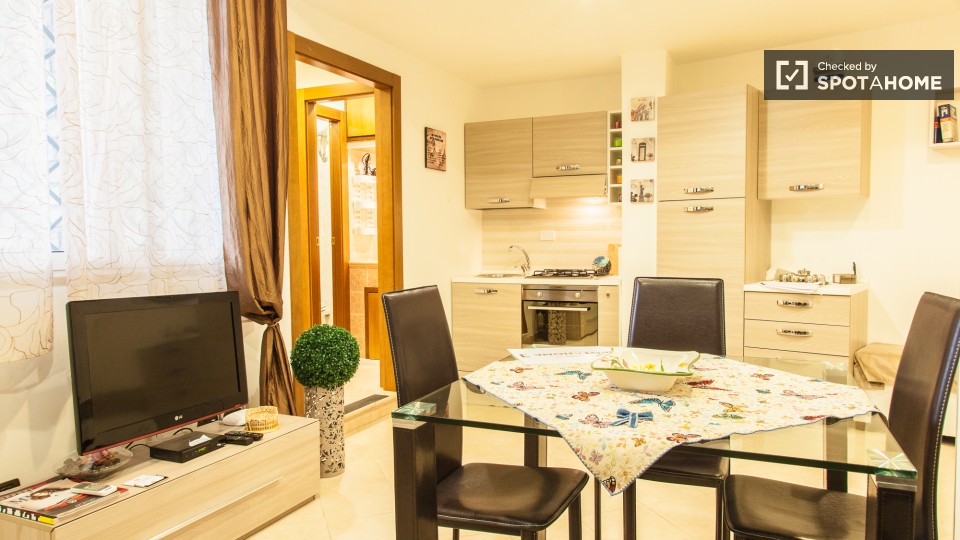 Immagine 4 di Appartamento in affitto  in Via della Pisana a Roma