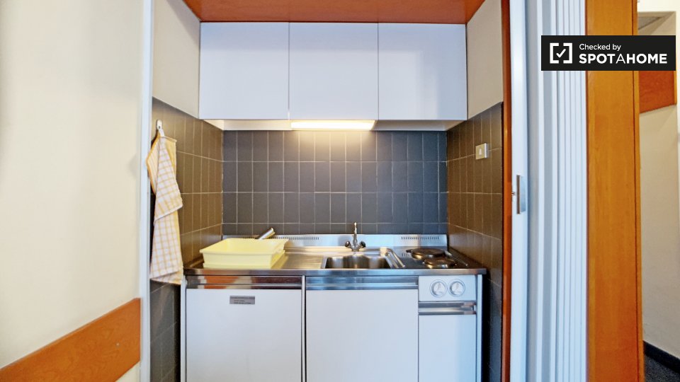 Immagine 9 di Ufficio in affitto  in Via Privata Viserba a Milano