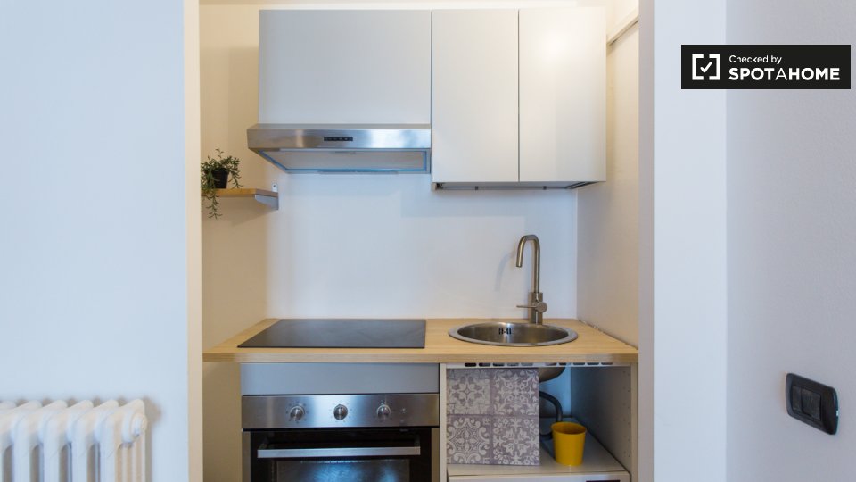 Immagine 13 di Ufficio in affitto  in Corso Venezia a Milano