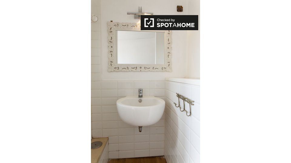 Immagine 9 di Ufficio in affitto  in Via Gradoli, 00189 Roma RM, Italy a Roma