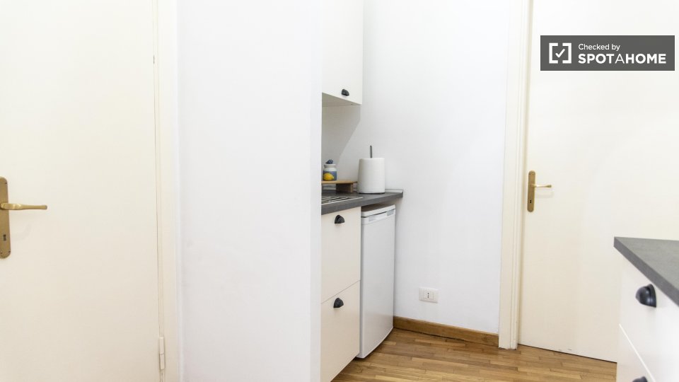 Immagine 11 di Appartamento in affitto  in Via Giovanni Antonelli a Roma