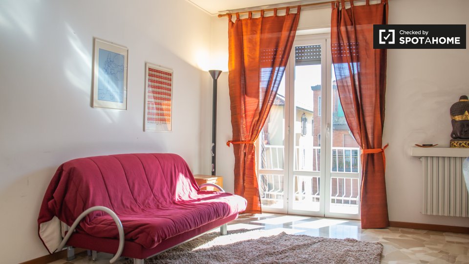 Immagine 19 di Appartamento in affitto  in Via Desenzano a Milano