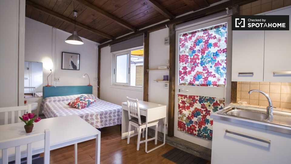 Immagine 5 di Ufficio in affitto  in Via Stefano Infessura, 00179 Roma RM, Italy a Roma