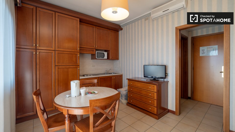 Immagine 6 di Appartamento in affitto  in Via dei Pini a Buccinasco