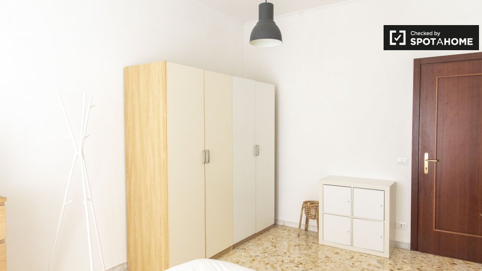 Immagine 15 di Appartamento in affitto  in Via Monte Bianco, 00141 Roma RM, Italy a Roma