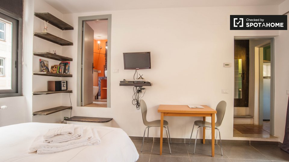 Immagine 6 di Ufficio in affitto  in Via Luigi Pianciani, 00185 Roma RM, Italy a Roma