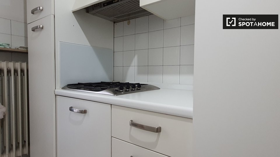 Immagine 9 di Camera condivisa in affitto  in Via Fratelli Perini a Trento