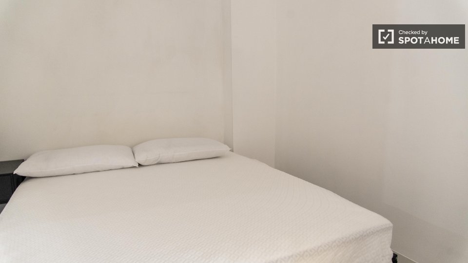 Immagine 19 di Camera condivisa in affitto  in Via dei Radiotelegrafisti a Roma