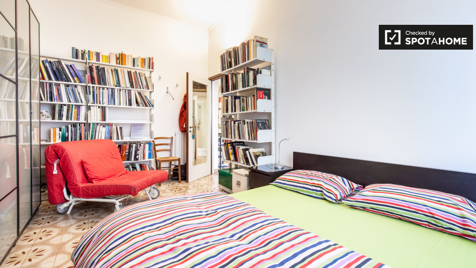 Immagine 2 di Camera condivisa in affitto  in Via Ettore Rolli a Roma