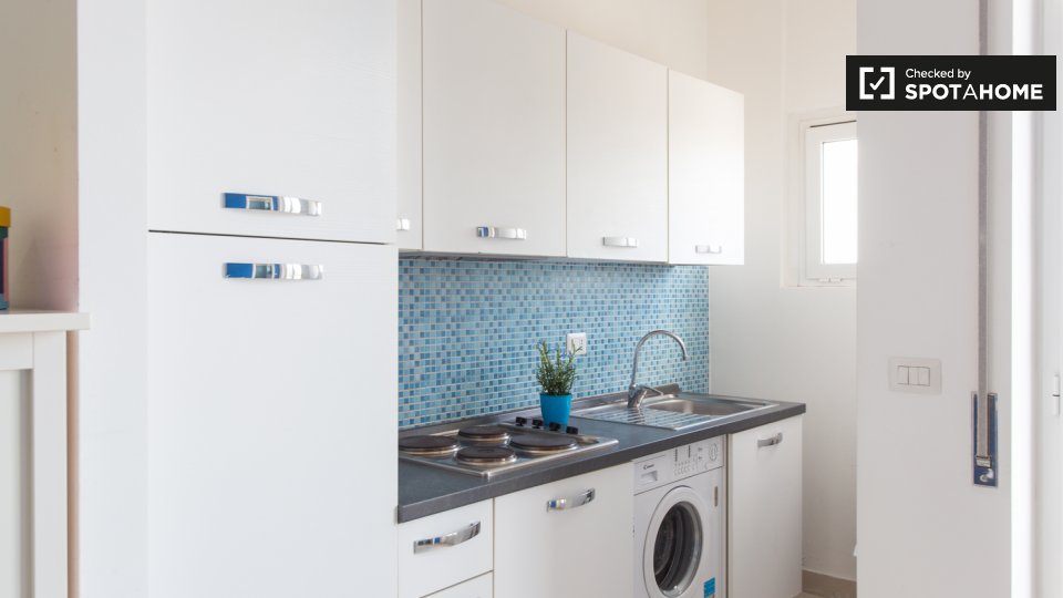 Immagine 10 di Ufficio in affitto  in Via Giuseppe Ripamonti a Milano