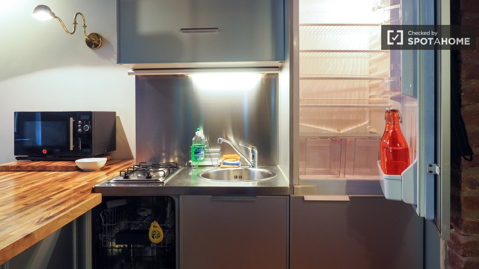 Immagine 10 di Ufficio in affitto  in Ripa di Porta Ticinese a Milano