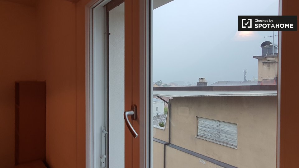 Immagine 5 di Camera condivisa in affitto  in Via Fratelli Perini a Trento