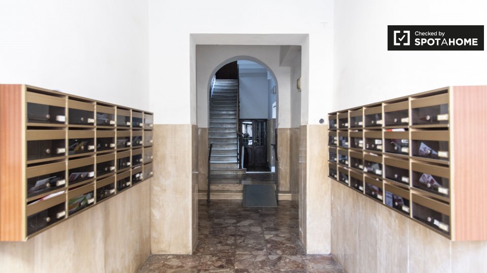 Immagine 19 di Appartamento in affitto  in Via dei Sabelli, 00185 Roma RM, Italy a Roma