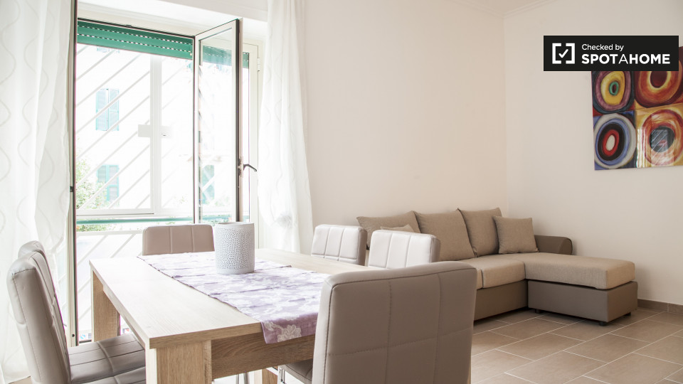 Immagine 10 di Camera condivisa in affitto  in Via Lattanzio a Roma