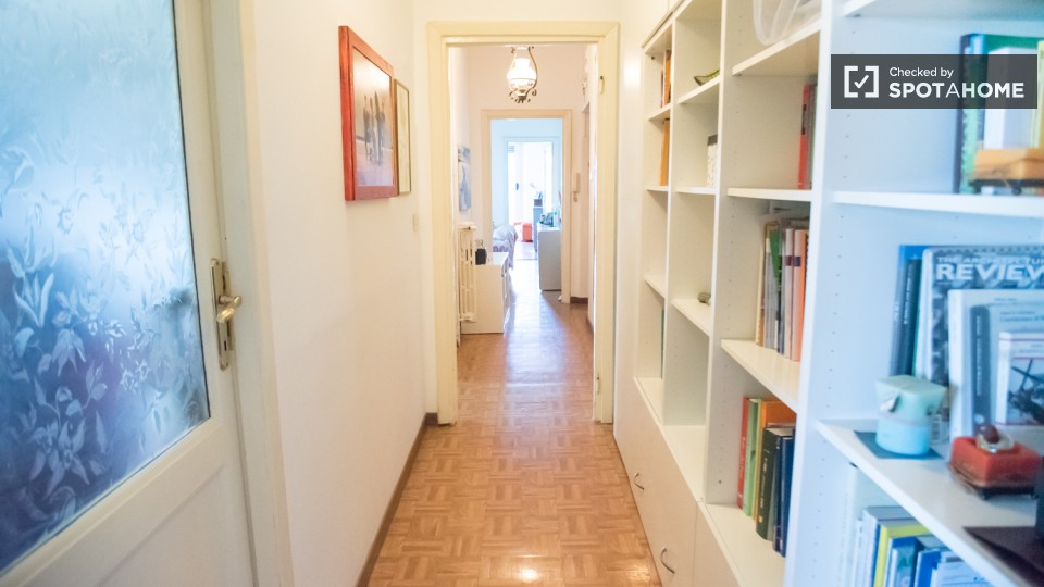 Immagine 11 di Camera condivisa in affitto  in Via Prenestina a Roma