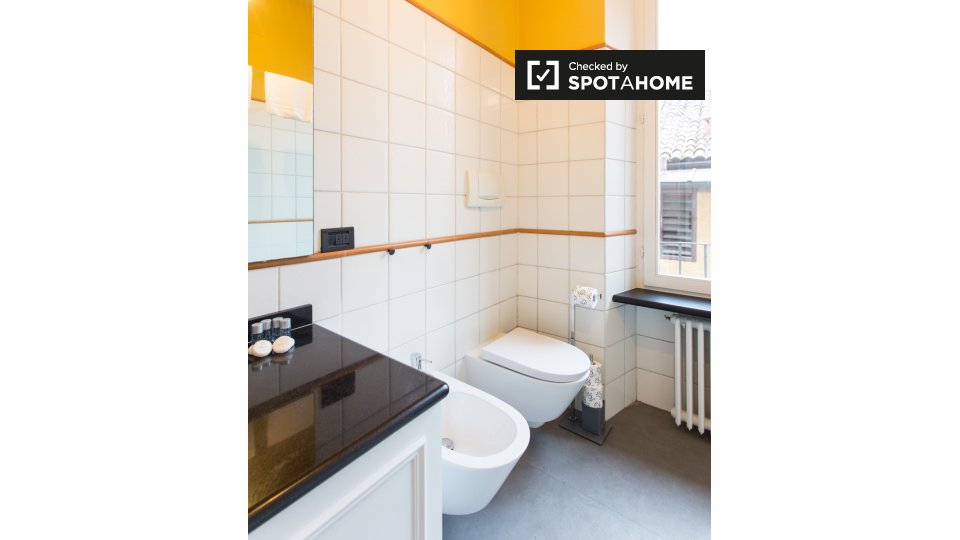 Immagine 19 di Appartamento in affitto  in Via Terraggio a Milano