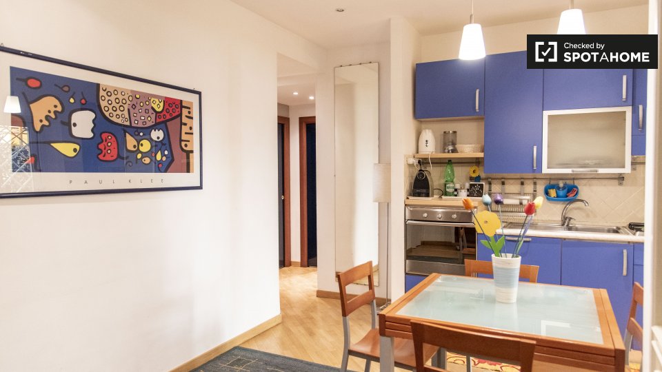 Immagine 15 di Camera condivisa in affitto  in Via Tigrè a Roma