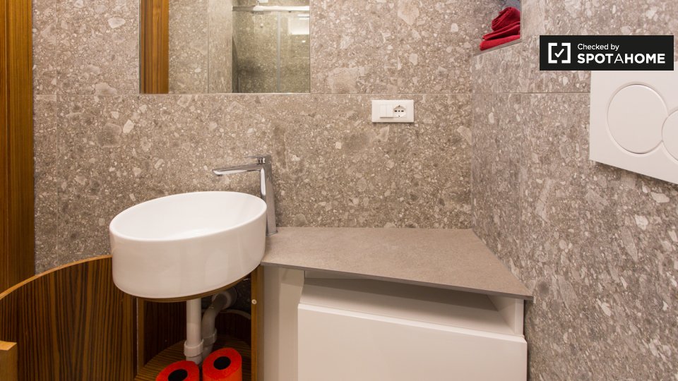 Immagine 16 di Ufficio in affitto  in Corso Italia a Milano