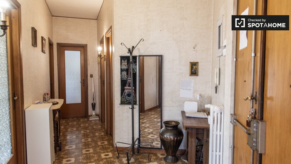 Immagine 16 di Camera condivisa in affitto  in Via Bartolomeo Colleoni a Roma