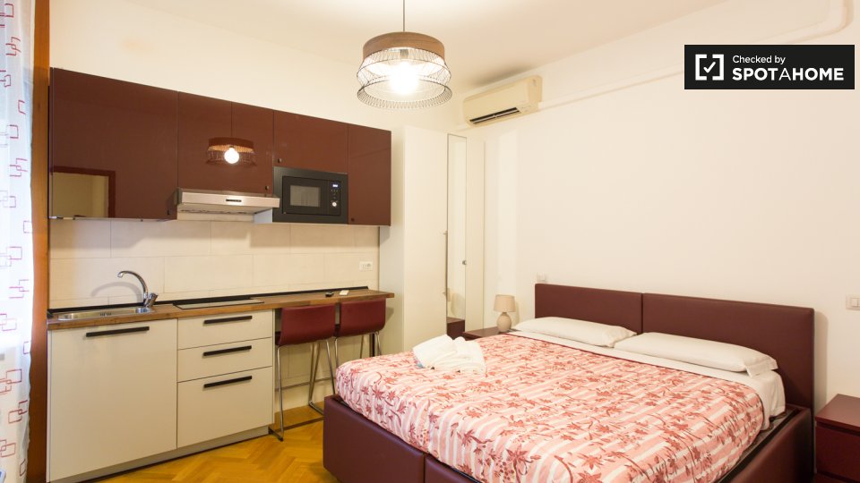 Immagine 1 di Ufficio in affitto  in Via Giovanni Battista Pergolesi a Milano