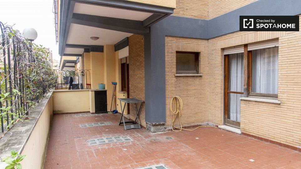 Immagine 8 di Appartamento in affitto  in Via della Balduina a Roma