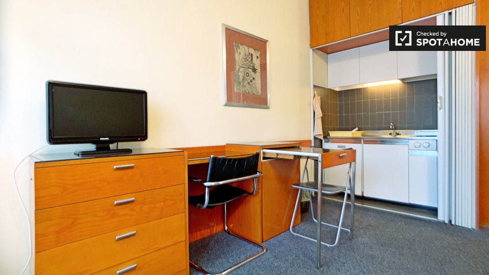 Immagine 4 di Ufficio in affitto  in Via Privata Viserba a Milano