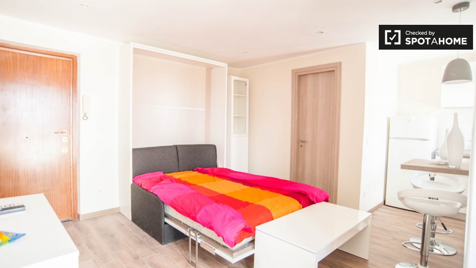 Immagine 7 di Ufficio in affitto  in Via Teodolfo Mertel a Roma