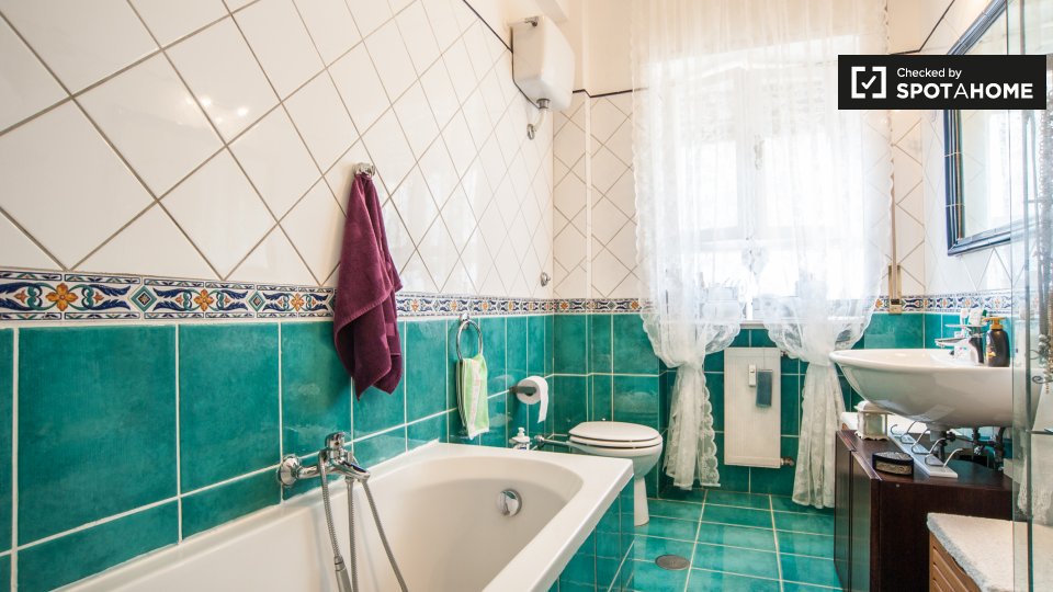 Immagine 17 di Camera condivisa in affitto  in Via Giuseppe Allievo, 00135 Roma RM, Italy a Roma