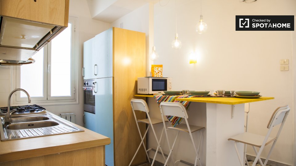 Immagine 5 di Camera condivisa in affitto  in Via Nemorense, 00198 Roma RM, Italy a Roma