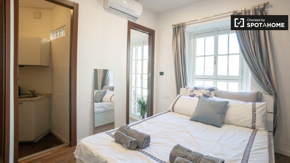 Immagine 2 di Ufficio in affitto  in Via Santa Maria Podone, 20123 Milano MI, Italy a Milano