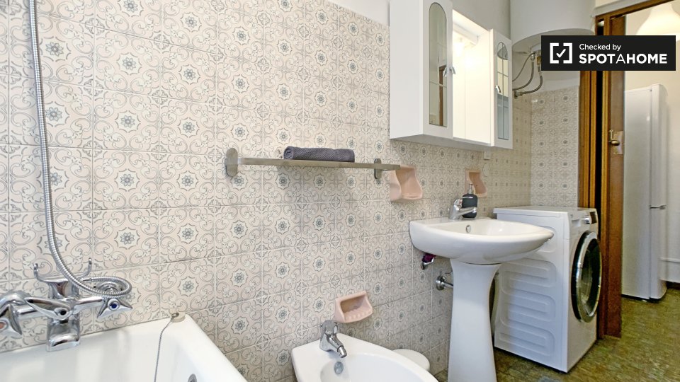 Immagine 13 di Camera condivisa in affitto  in Via Gaudenzio Ferrari, 20123 Milano MI, Italy a Milano