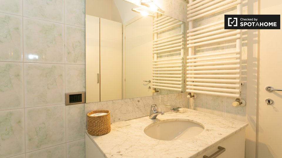 Immagine 16 di Ufficio in affitto  in Corso S. Gottardo a Milano