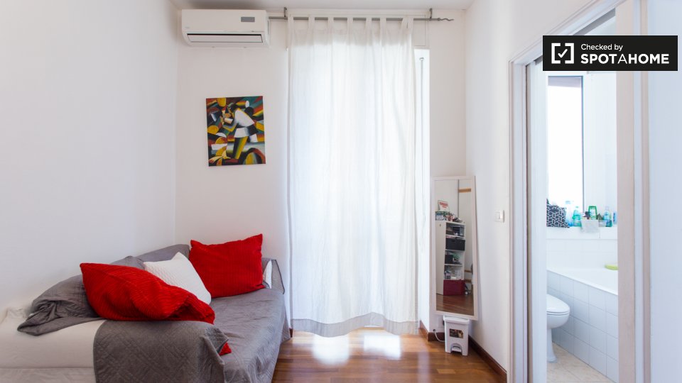 Immagine 5 di Ufficio in affitto  in Via Cesare Cesariano, 20154 Milano MI, Italy a Milano