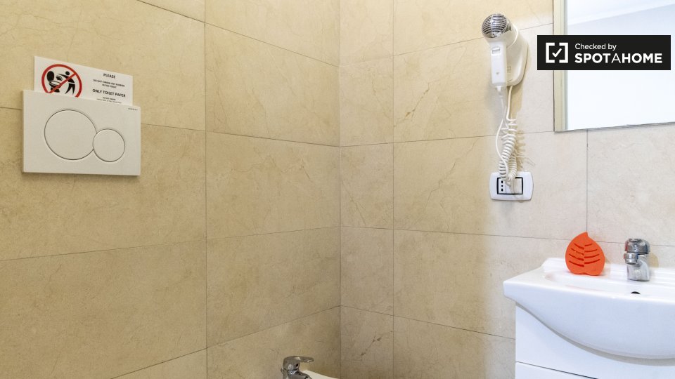 Immagine 4 di Ufficio in affitto  in Via Giuseppe Luigi Passalacqua a Roma