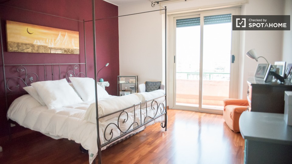 Immagine 1 di Camera condivisa in affitto  in Via Prenestina a Roma