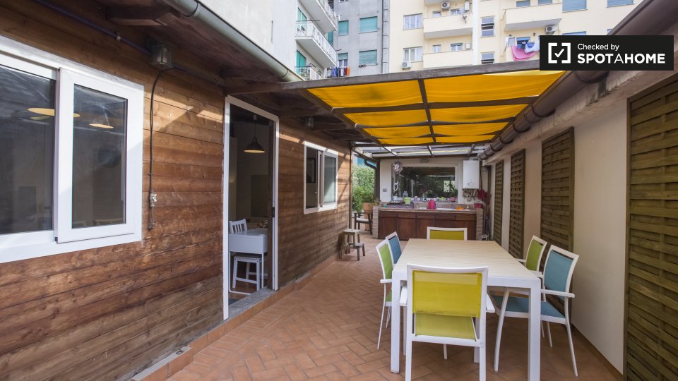 Immagine 11 di Ufficio in affitto  in Via Stefano Infessura, 00179 Roma RM, Italy a Roma