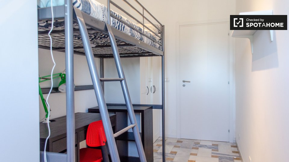 Immagine 2 di Camera condivisa in affitto  in Circonvallazione Nomentana a Roma