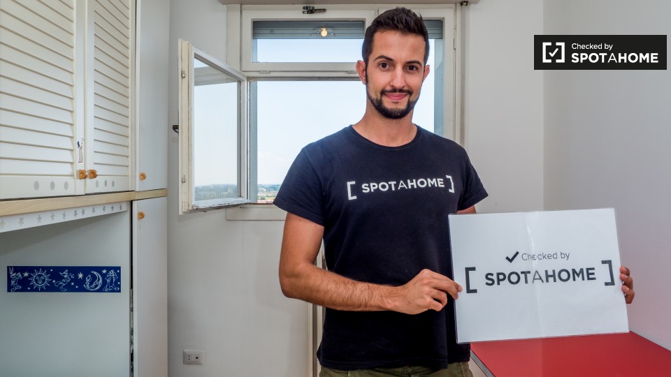 Immagine 19 di Camera condivisa in affitto  in Via Michele Saponaro a Milano