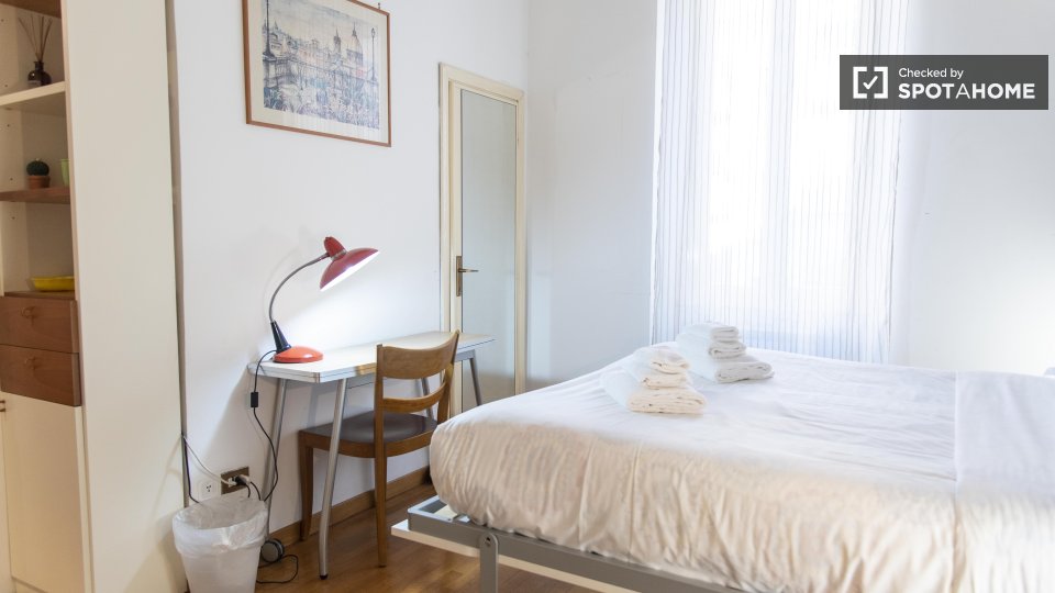 Immagine 1 di Ufficio in affitto  in Via Aldo Manuzio a Roma