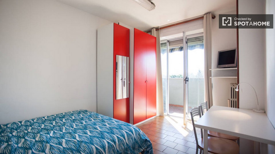 Immagine 16 di Camera condivisa in affitto  in Via dei Missaglia a Milano