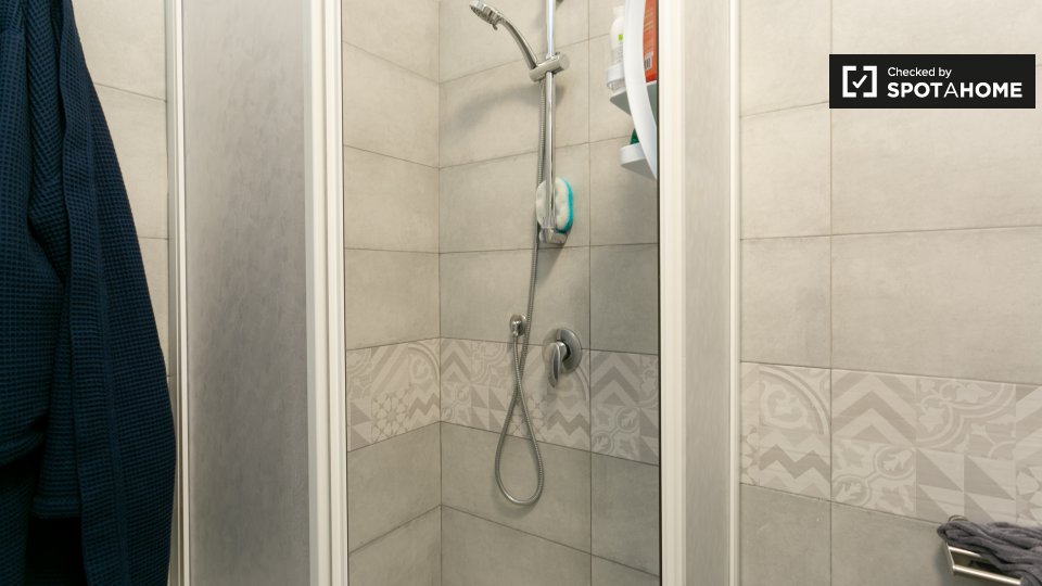 Immagine 13 di Camera condivisa in affitto  in Via Francesco Caracciolo, 20155 Milano MI, Italy a Milano